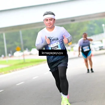 Runner Photo 7311690