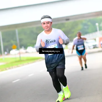 Runner Photo 7311717