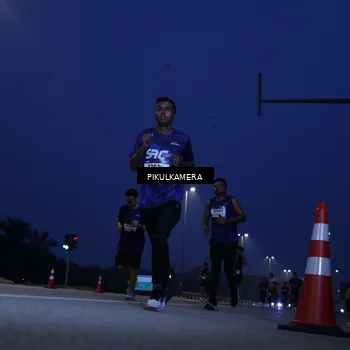 Runner Photo 7311729