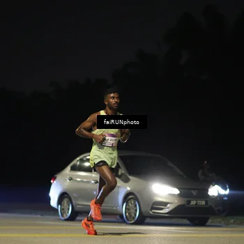 Runner Photo 7311747