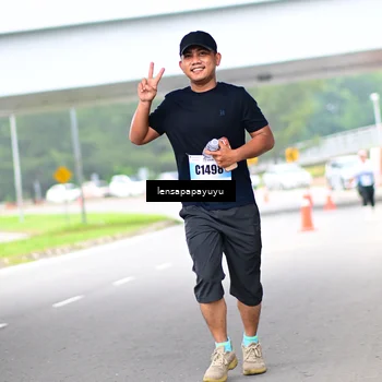 Runner Photo 7311812