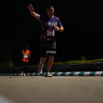 Runner Photo 7311854
