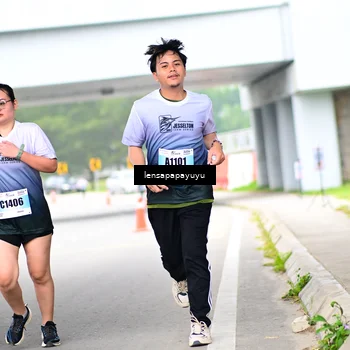 Runner Photo 7312029