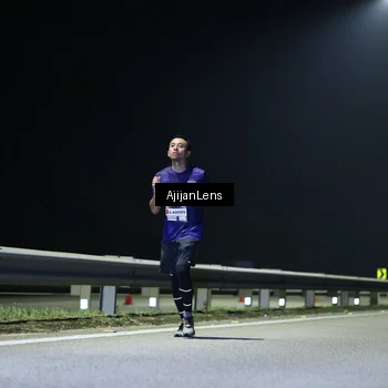 Runner Photo 7312045