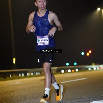Runner Photo 7312086