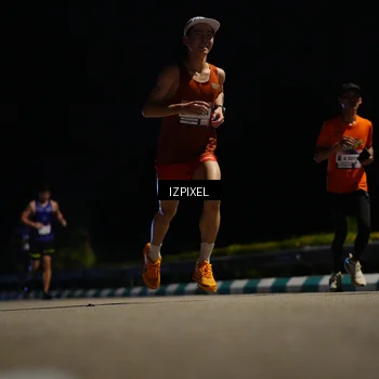 Runner Photo 7312088