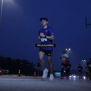 Runner Photo 7312091