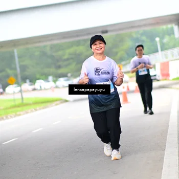 Runner Photo 7312096