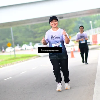 Runner Photo 7312106