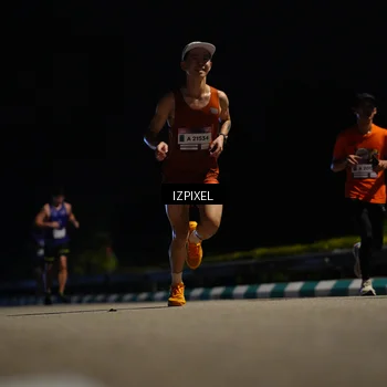 Runner Photo 7312110