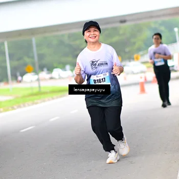 Runner Photo 7312123