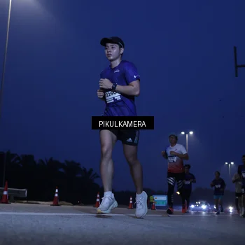 Runner Photo 7312126
