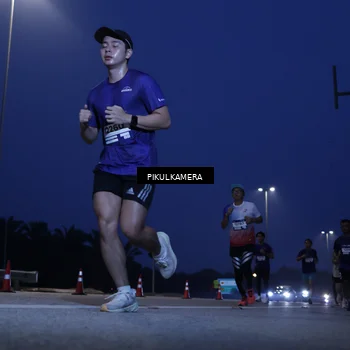 Runner Photo 7312131