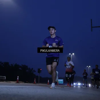 Runner Photo 7312144