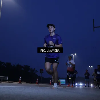 Runner Photo 7312168