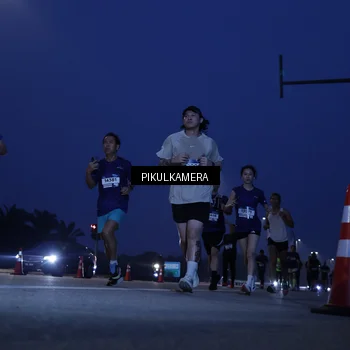 Runner Photo 7312302
