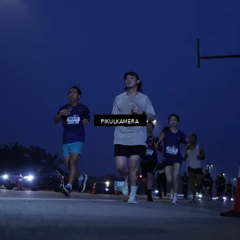 Runner Photo 7312337