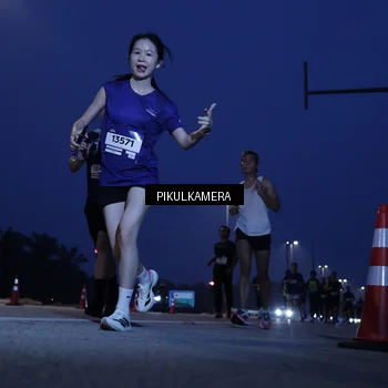 Runner Photo 7312373