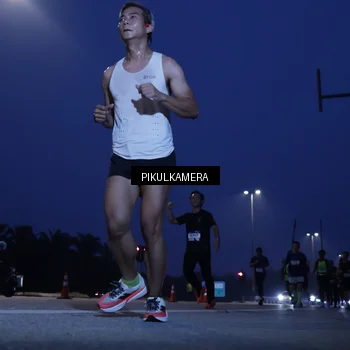 Runner Photo 7312442