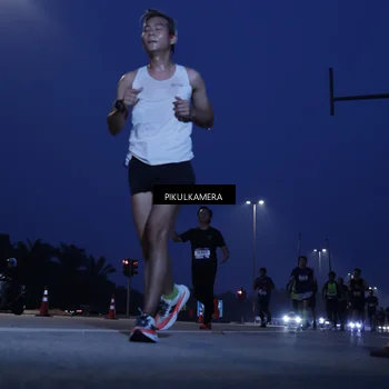 Runner Photo 7312468
