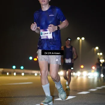 Runner Photo 7312472
