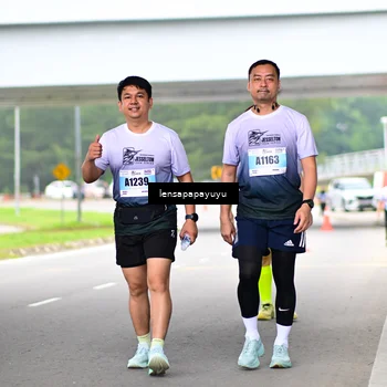 Runner Photo 7312500