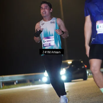 Runner Photo 7312538