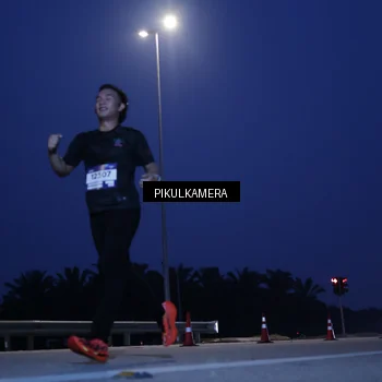 Runner Photo 7312563