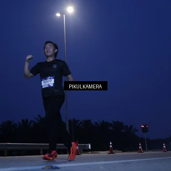 Runner Photo 7312579