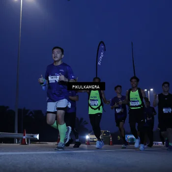Runner Photo 7312611