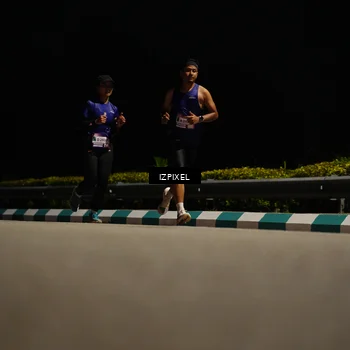 Runner Photo 7312633