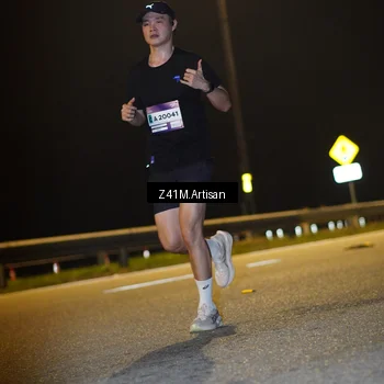 Runner Photo 7312643
