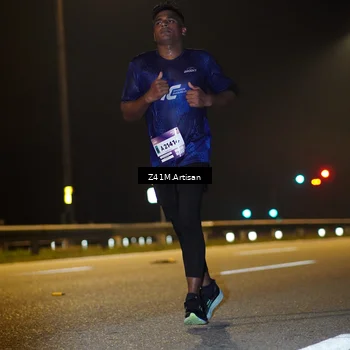 Runner Photo 7312670