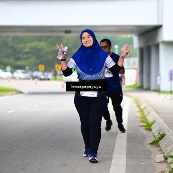 Runner Photo 7312712