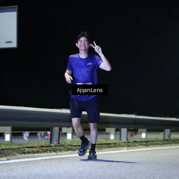 Runner Photo 7312744
