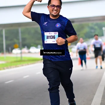 Runner Photo 7312750