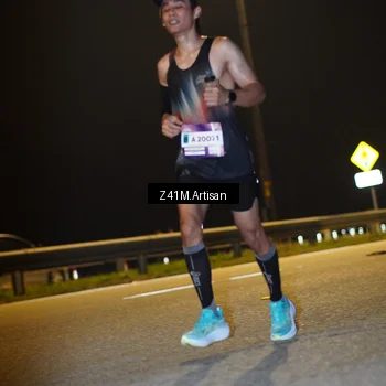Runner Photo 7312772