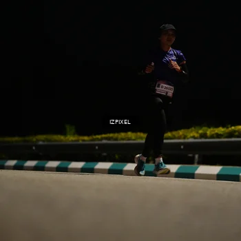 Runner Photo 7312778