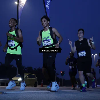 Runner Photo 7312794