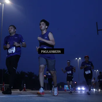 Runner Photo 7312872