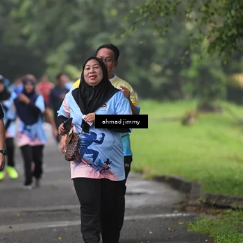 Runner Photo 7312900