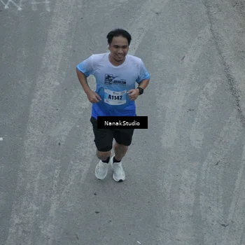 Runner Photo 7312903
