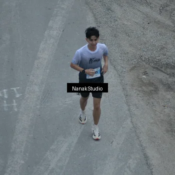 Runner Photo 7312912