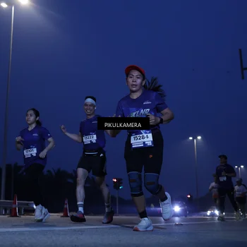 Runner Photo 7312919