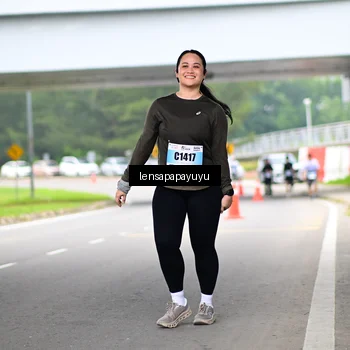 Runner Photo 7312940