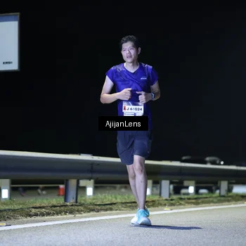 Runner Photo 7312943