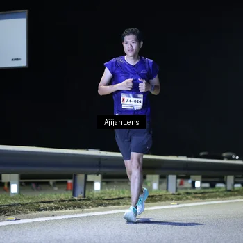 Runner Photo 7312953