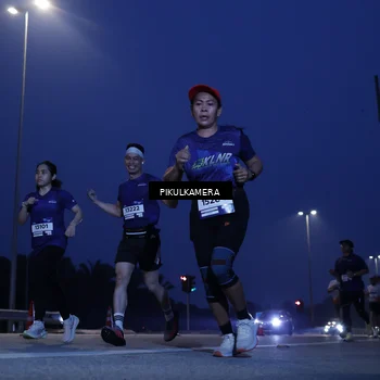 Runner Photo 7312979