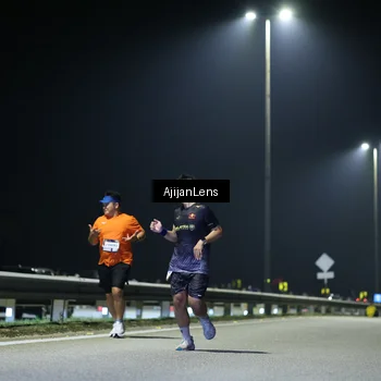 Runner Photo 7313003