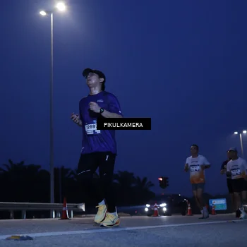 Runner Photo 7313094
